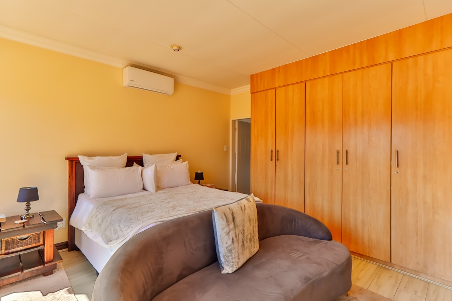 3 Bedroom Property for Sale in The Coves North West